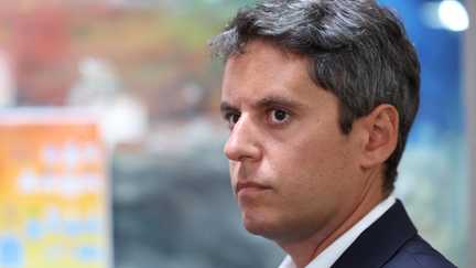 Gabriel Attal veut un ministre de l&rsquo;Education « qui restera en poste cinq ans » et plaide pour le rétablissement du certificat d&rsquo;études
