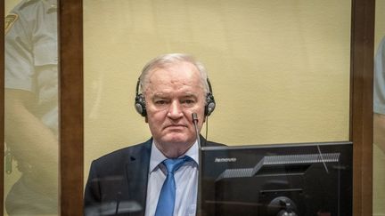 Ratko Mladic, ancien chef militaire des Serbes de Bosnie condamné pour génocide, est mort en détention à 84 ans, annonce la télévision publique serbe