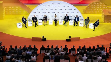 Dette publique, retraites, réindustrialisation… Ce qu&rsquo;il faut retenir du premier débat des principaux candidats à la présidentielle, organisé par le Medef