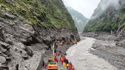 Crues meurtrières au Népal et au Tibet : ce que l&rsquo;on sait des quatre Français portés disparus