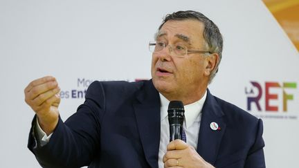 TotalEnergies maintiendra son plafonnement des prix des carburants « tant que le conflit durera » au Moyen-Orient, réaffirme son PDG Patrick Pouyanné