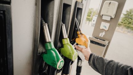 « Nous ne lâchons personne » : le gouvernement promet que les aides au carburant seront reconduites face à la hausse des prix
