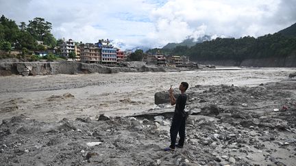 Crues dans l&rsquo;Himalaya : le bilan dépasse les 1 000 morts au Népal et en Chine, plus de 4 000 personnes portées disparues