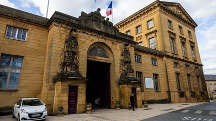 En Moselle, un couple d’assistants familiaux mis en examen pour des soupçons de viols et d’agressions sexuelles sur une vingtaine d&rsquo;enfants