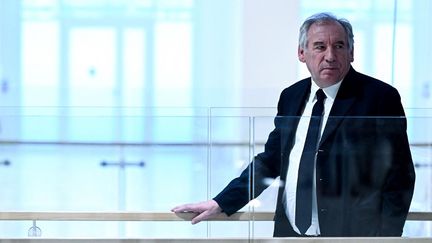 « J&rsquo;aborde ce procès avec grande sérénité » : François Bayrou repasse devant les juges dans l&rsquo;affaire des assistants parlementaires d&rsquo;eurodéputés du MoDem
