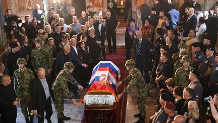 Plusieurs milliers de personnes ont assisté à Belgrade aux obsèques de Ratko Mladic, surnommé le « boucher des Balkans »