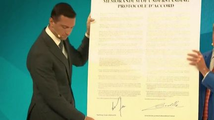 Jordan Bardella pris au piège de la traduction ? Ce que révèle l’accord avec Nigel Farage