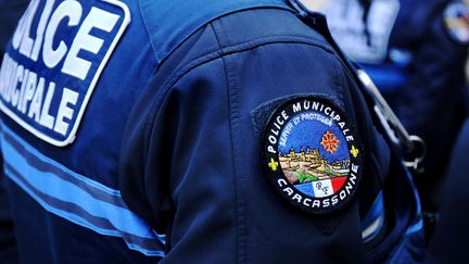 Insultes racistes, exclusion du RN, enquête ouverte… Ce que l’on sait de l’enregistrement de propos discriminatoires d’un policier municipal de Carcassonne