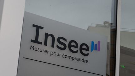 L’Insee abaisse fortement sa prévision de croissance pour la France en 2026, de 0,7 à 0,4%