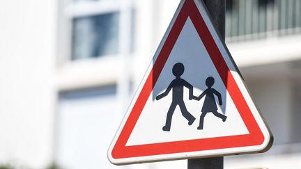 Enseignante menacée de décapitation : un syndicat affirme avoir fait « plusieurs alertes au rectorat » sur « la situation de l’école »