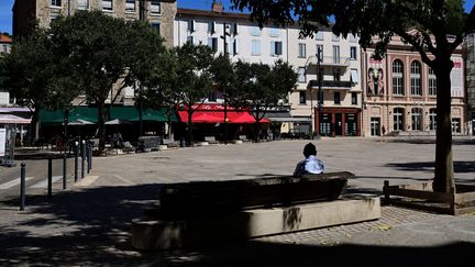 « Les 35°C peuvent être encore atteints dans le Sud » : la chaleur fait son retour en France, avec un pic attendu lundi et mardi