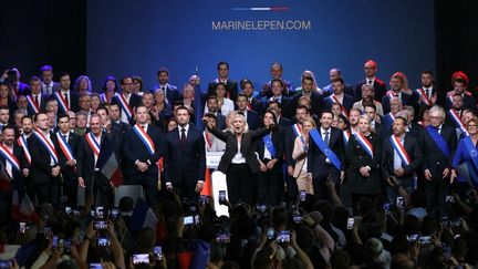 « Nous nous devons plus que jamais de mener la bataille sociale » : en meeting à Hénin-Beaumont, Marine Le Pen tente de retrouver les accents de sa campagne présidentielle de 2022