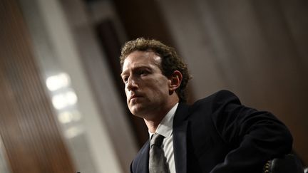 Le patron de Meta, Mark Zuckerberg, rejette les appels à ralentir le développement de l&rsquo;IA