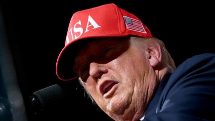 Donald Trump menace d’arrêter les échanges commerciaux avec l’UE si elle maintient son projet d’association avec le Canada