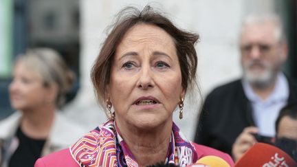 « Vous ne mettez pas un stagiaire à la tête d&rsquo;une entreprise », estime Ségolène Royal à propos de la candidature de Raphaël Glucksmann à la présidentielle