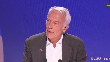 Prime carburant : « Refiler la patate chaude aux entreprises, c&rsquo;est un peu gonflé », estime le président du Medef, Patrick Martin