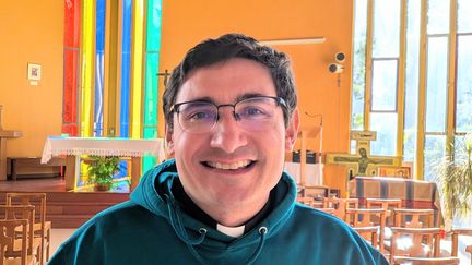 « On a besoin de prêtres ! » : le pape en visite dans une France catholique confrontée à la crise des vocations