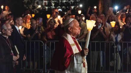 Visite du pape à Metz : dialogue interreligieux, discours sur l’Europe, dernière messe… Suivez la dernière journée du voyage de Léon XIV