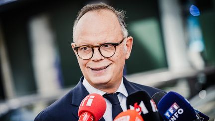 Age de départ à 65 ans, 45 annuités de cotisation… Edouard Philippe, candidat Horizons à la présidentielle, dévoile son projet de réforme des retraites