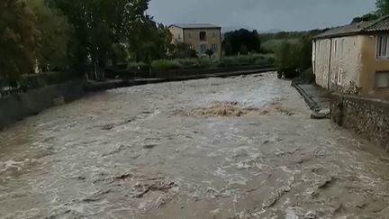 Routes détruites, logements inondés… L&rsquo;équivalent de deux mois de pluie tombent en quelques heures dans le Gard