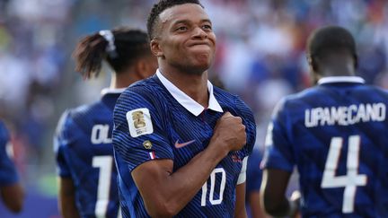 Deux grandes compagnies chinoises rompent leurs contrats avec Kylian Mbappé l&rsquo;accusant d&rsquo;avoir « heurté les sentiments nationaux »