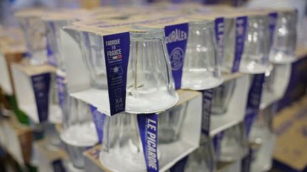 Cantines, James Bond, redressements judiciaires… L’histoire mouvementée de Duralex, la marque aux verres incassables