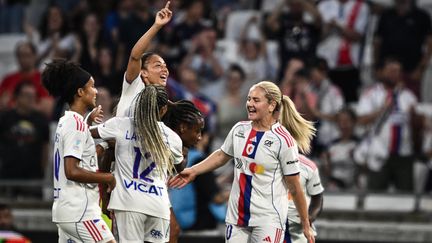 « Opération grands stades » : les équipes de football féminin investissent les stades de Ligue 1 pour « aller chercher de nouveaux spectateurs »