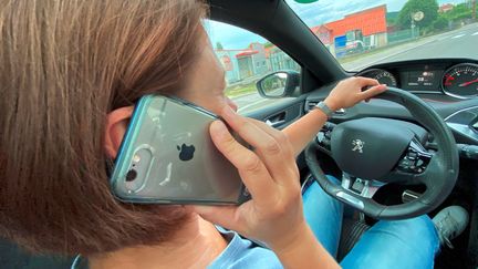 La suspension temporaire du permis de conduire en cas d’utilisation du téléphone portable au volant est généralisée dans toute la France, annonce le gouvernement