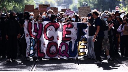 Pourquoi LFI est-elle accusée par le gouvernement d&rsquo;être à l&rsquo;origine du mouvement lycéen et de l&rsquo;instrumentaliser ?
