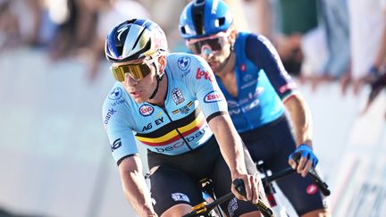 Remco Evenepoel devient champion d&rsquo;Europe en battant Giulio Ciccone à la photo-finish