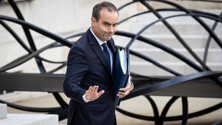 Sébastien Lecornu adresse une feuille de route de « cinq chantiers » à ses ministres et demande des « décisions » avant la fin du mois pour répondre au mouvement lycéen