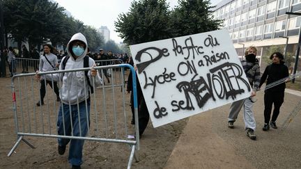 « On se mobilise avec les lycéens mais aussi des travailleurs » : les étudiants aux côtés des lycéens pour la journée de manifestation
