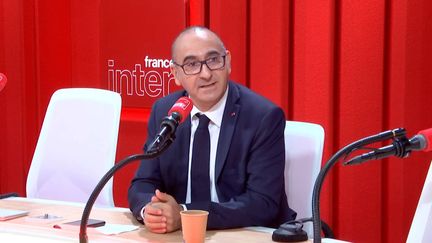 « C’est un drame », reconnaît le ministre de l’Intérieur, après qu’un lycéen a eu la main arrachée à Lens
