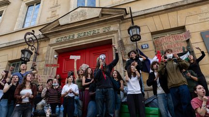 Les cours suspendus totalement ou partiellement dans près de 900 établissements mardi, dans le cadre du mouvement des lycéens