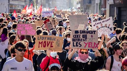 La mobilisation des lycéens a réuni 450 000 manifestants, selon l&rsquo;intersyndicale, le ministère de l&rsquo;Intérieur en recense 256 000