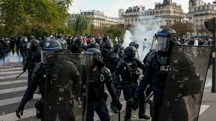 La suspension des grenades assourdissantes annoncée par Laurent Nuñez était une demande d&rsquo;Emmanuel Macron