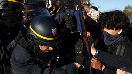 Indemnisations par les parents, stages sur « les droits et devoirs du manifestant »… Quelles suites judiciaires pour les mineurs poursuivis lors du mouvement lycéen ?