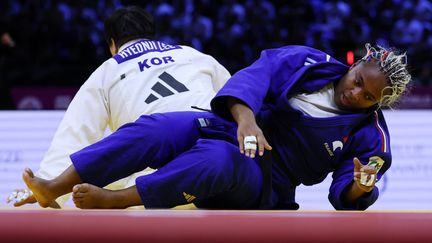 Romane Dicko battue en finale, pas de médaille d&rsquo;or individuelle pour la France aux Mondiaux de judo pour la première fois depuis 2003