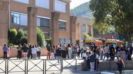 Tirs dans un collège à Aubagne : pourquoi la mouvance True Crime Community, à laquelle l&rsquo;adolescent arrêté « adhérait probablement », inquiète en France