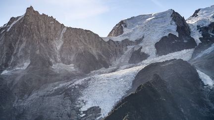 Le mont Blanc a encore grandi : « Tout le reste du système glacier fond beaucoup trop vite », alerte un glaciologue