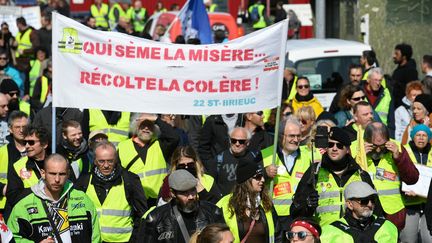 Mobilisation du 17 octobre : comment les gilets jaunes tentent de structurer le mouvement, relancé par la colère lycéenne