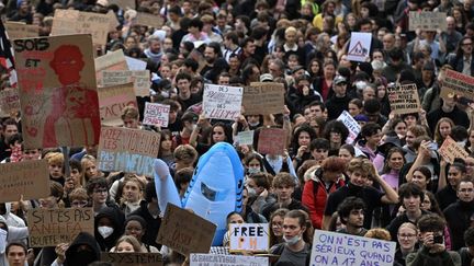 Mobilisation du 17 octobre : lycéens, étudiants, gilets jaunes… Des milliers de manifestants attendus dans toute la France