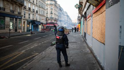 Quatre questions sur la « perte de contrôle » des forces de l&rsquo;ordre après les violences du 17 octobre