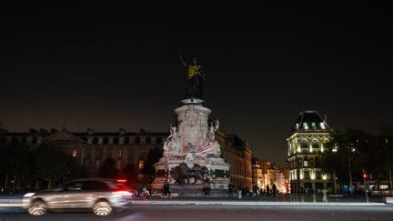 Un couvre-feu instauré à Paris de 23 heures lundi soir à 6 heures mardi matin, dans le secteur des Halles et de la place de la République