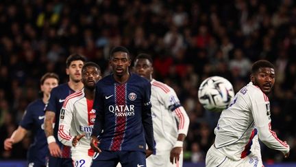 Le choc de Ligue 1 entre le PSG et l&rsquo;OL reporté à lundi, en même temps que le Ballon d&rsquo;or