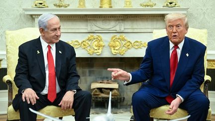 Etats-Unis, Russie, Israël… Comment des dirigeants étrangers instrumentalisent la mobilisation et les violences du 17 octobre à des fins politiques