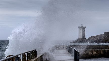 Vingt-trois départements de l&rsquo;Ouest et du Nord désormais placés en vigilance orange pour vents violents en raison du passage de la tempête Austen