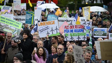« Une culture de la manifestation fortement pacifiée » : en Allemagne, la police mise sur la communication et la désescalade