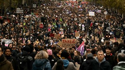 Près de 410 000 personnes ont manifesté en France d&rsquo;après le ministère de l&rsquo;Intérieur, 800 000 selon la CGT, des tensions dans plusieurs grandes villes
