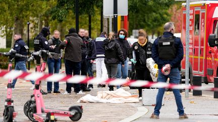 La petite fille de 12 ans blessée par balles lors de l’attaque terroriste dans les Yvelines « va mieux », assure le maire de La Verrière